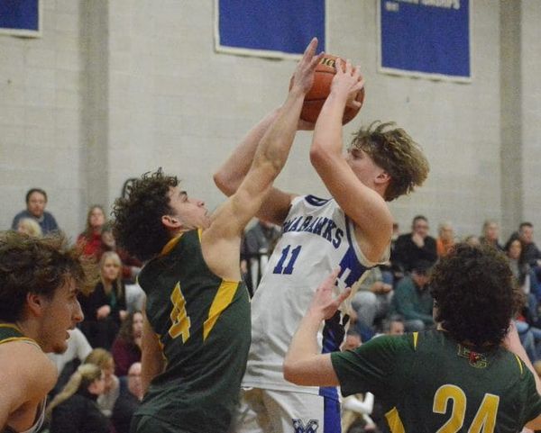 Bishop Guertin boys basketball cranks up defense in 4th to beat Merrimack (video)