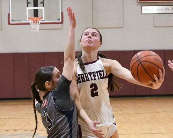 Derryfield girls basketball survives with OT win over Merrimack Valley in D2 quarters (video)