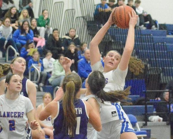 Londonderry girls basketball storms into D1 quarters with win over Nashua South