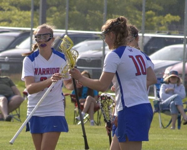 Emery reaches milestone as Winnacunnet girls lacrosse beats Hanover for 13th straight win