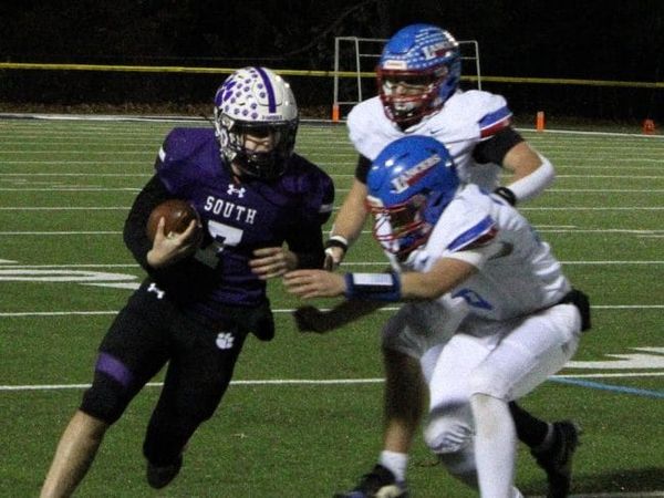 Big plays lift Nashua South past Londonderry in D1 football playoffs