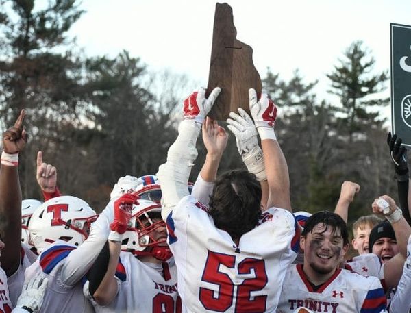 Trinity takes over in 2nd half to beat Souhegan to win D2 football championship (video)
