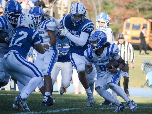 Pelham takes advantage of key turnover to beat Manchester West in D2 football playoffs