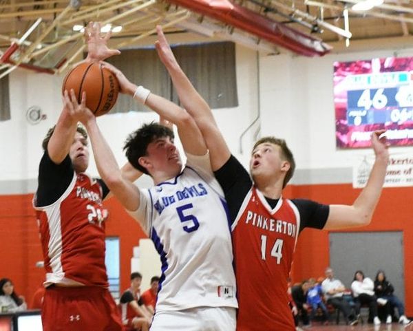 Pinkerton boys basketball finds rhythm, comes back to beat Salem (video)