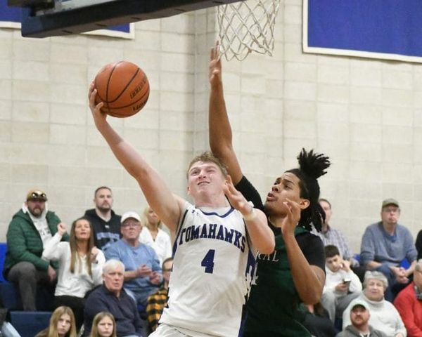 Merrimack boys basketball comes back to grab win over Manchester Central (video)