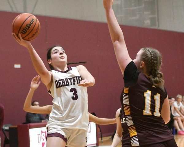 Derryfield girls basketball wraps up regular season with win over Lebanon
