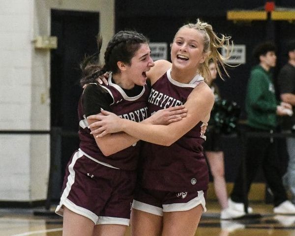 Derryfield opens fast, rolls to D2 girls basketball title over Pembroke (video)