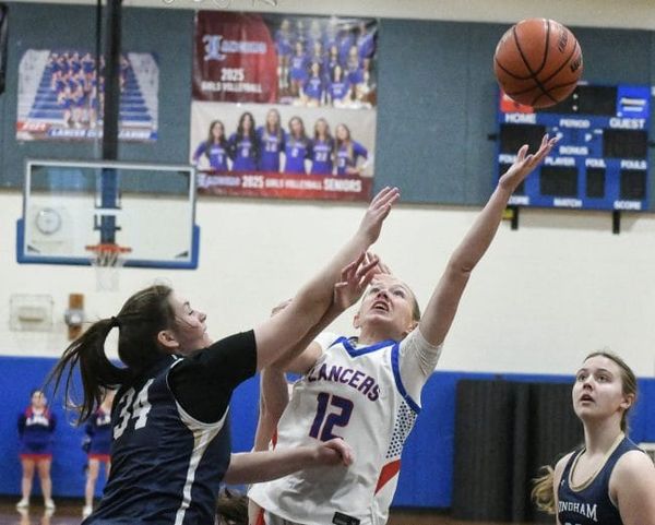 Londonderry girls basketball takes care of business to beat Windham in D1 quarterfinal