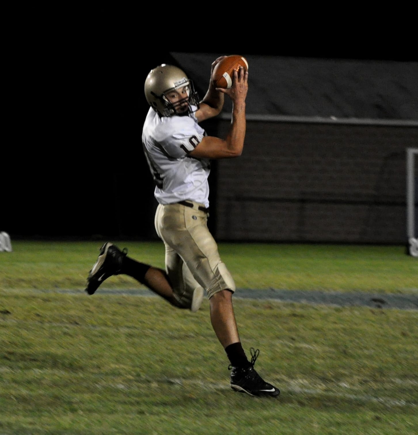 AlvMerrFball0917 A10-2