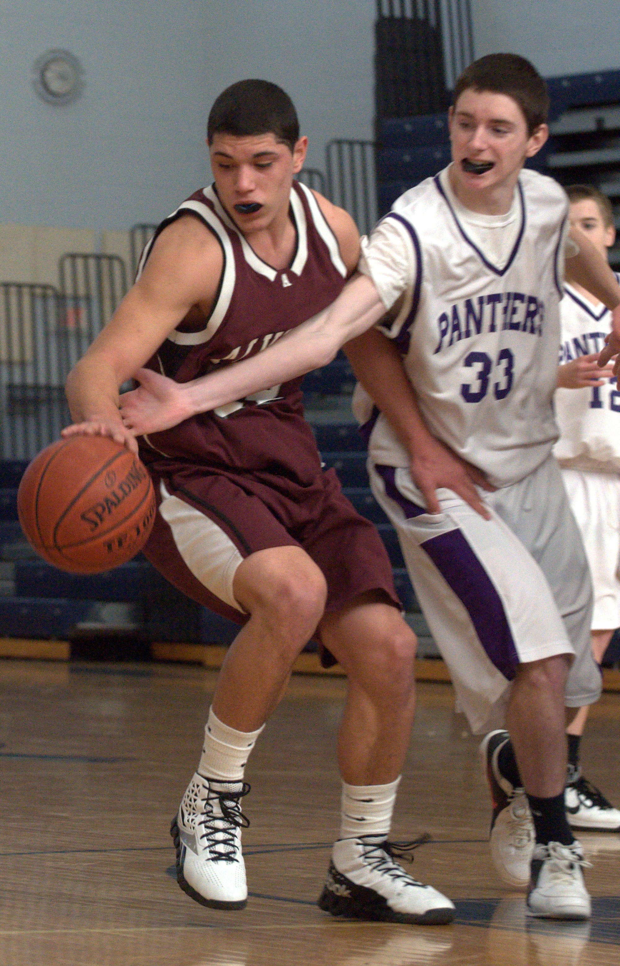 AlvSouthBball1228 A32S33