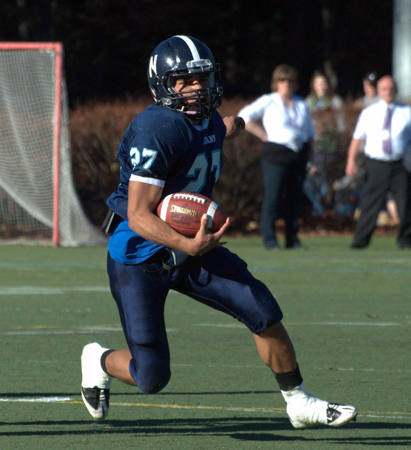 SouthNorthFball1113 NN27-1