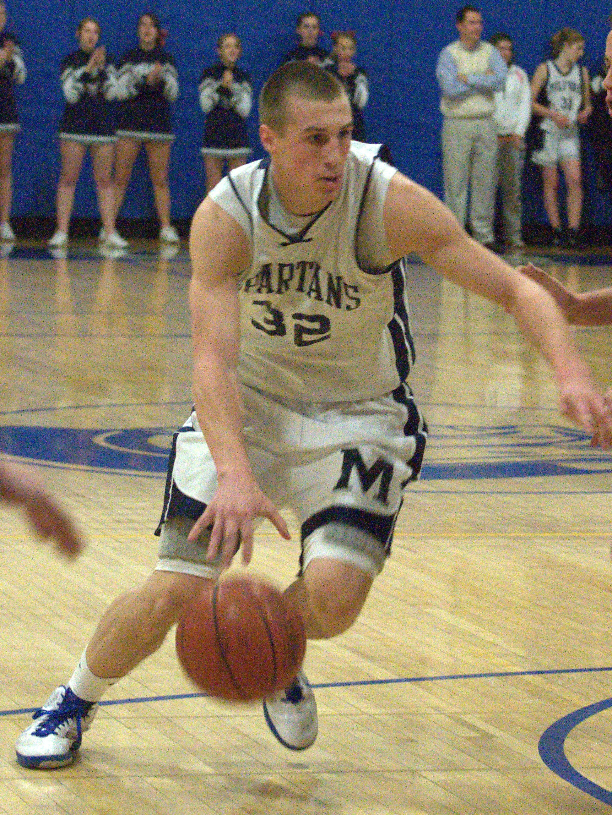 SHSMHSbball0104-1 MHS32-1