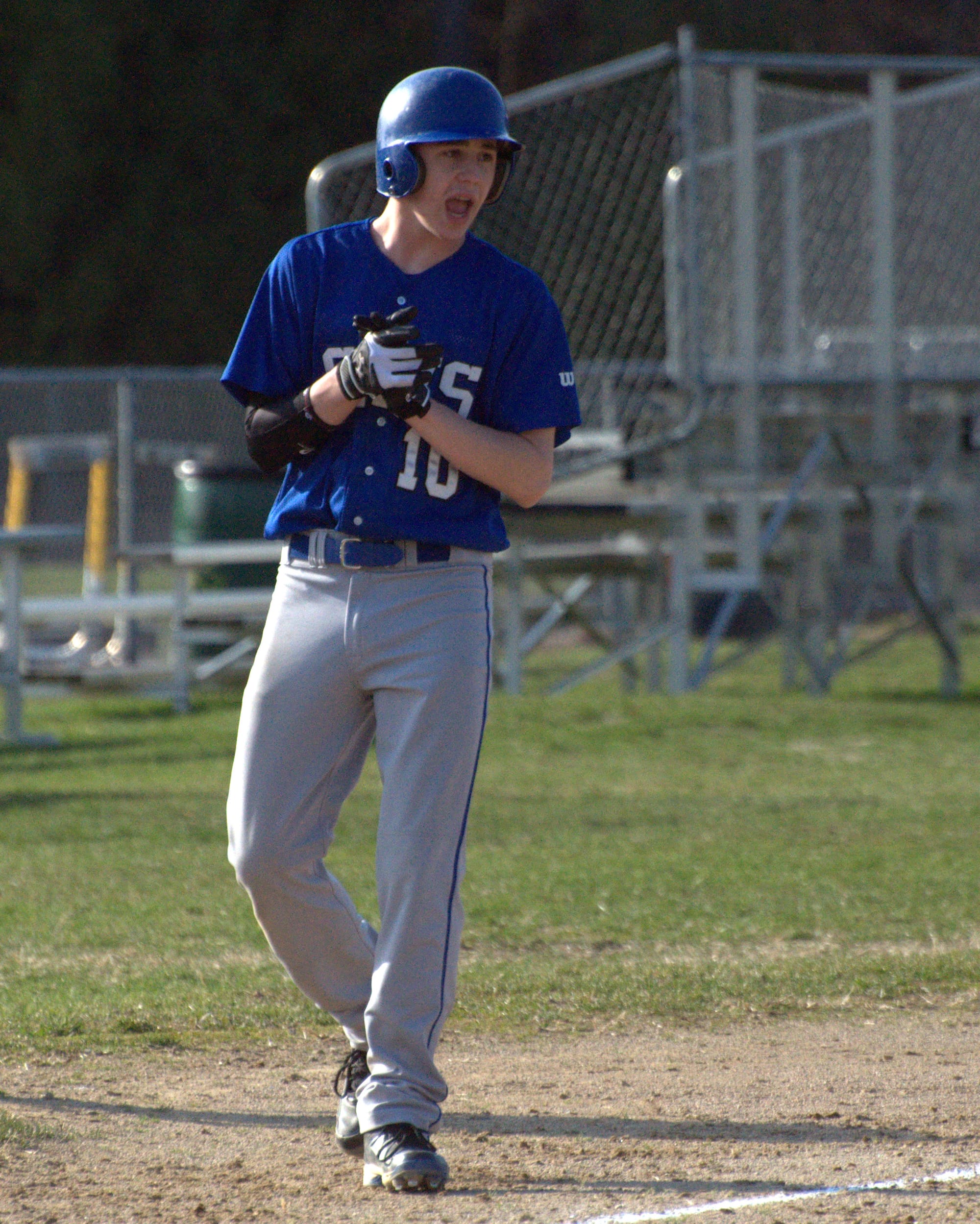 HBSHSbaseball0422 HB10-3