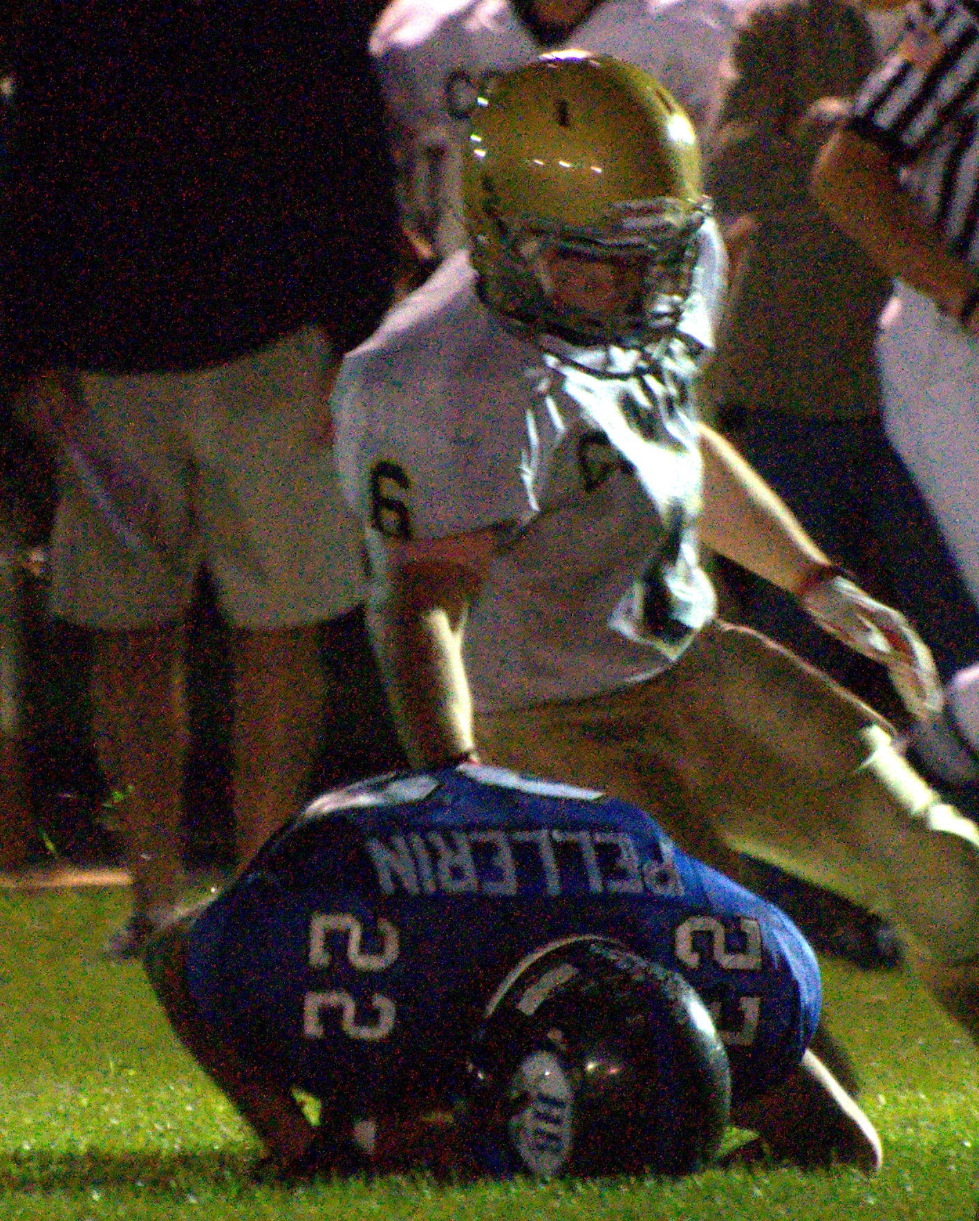 HBfball1008 HB22-1