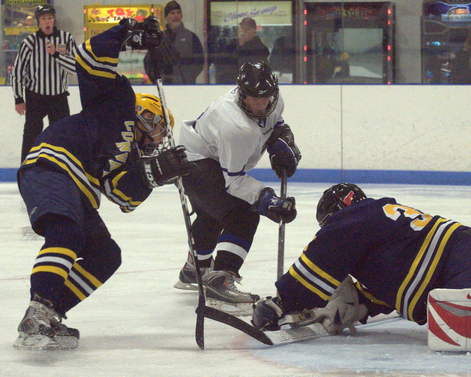 HBhockey1214 HB-8