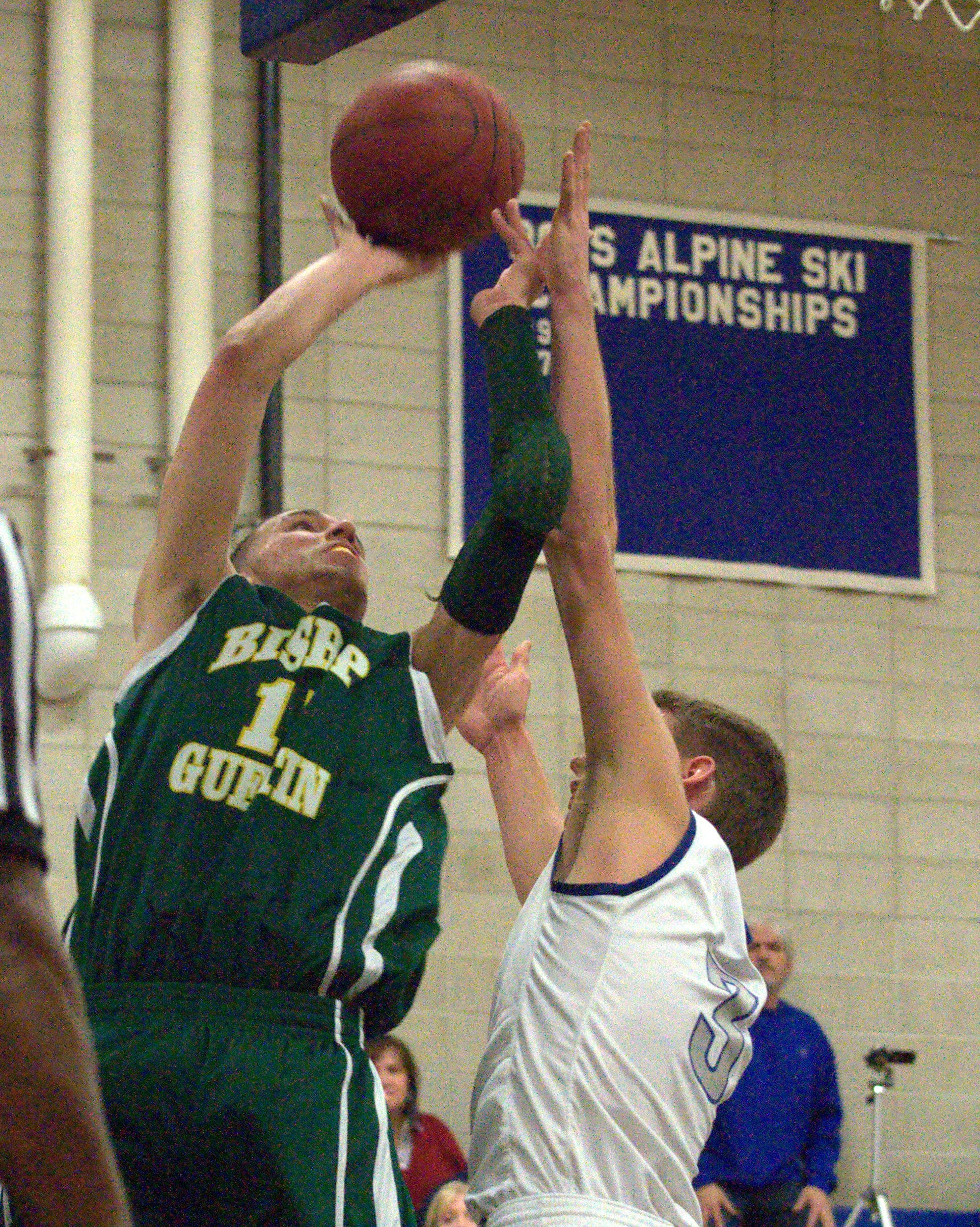 BGMERRbball030612 B15-2