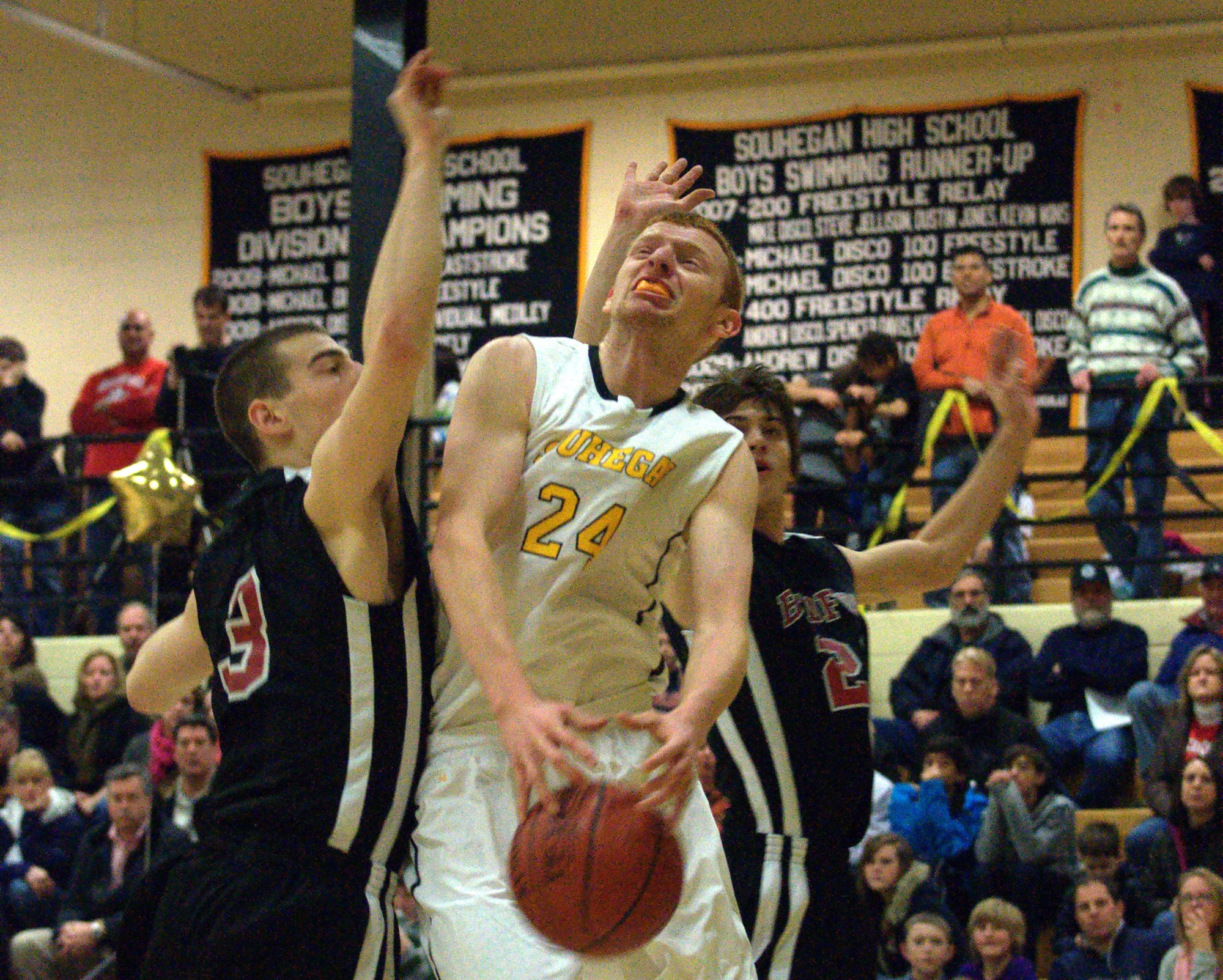 BHSSHSbball022912 S24-1