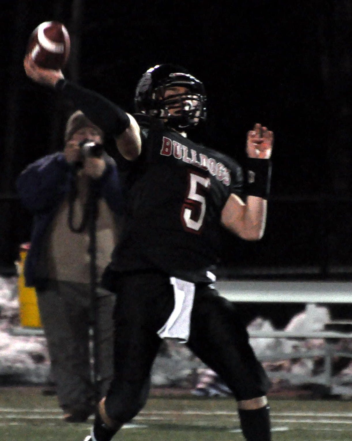 SHSBHSfootball1104 BHS5-2