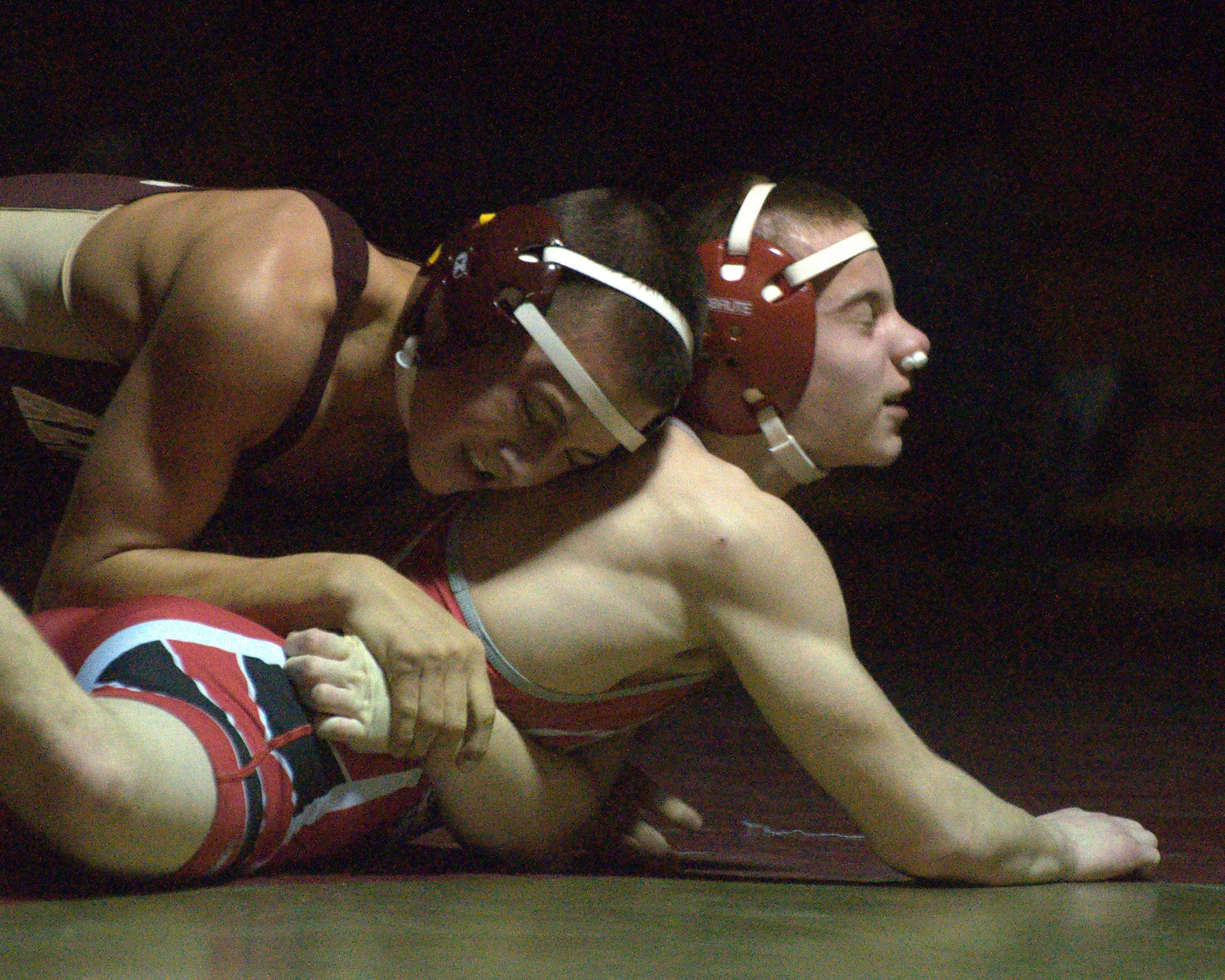 BedAlvWrestling120512 BHallAThyne4