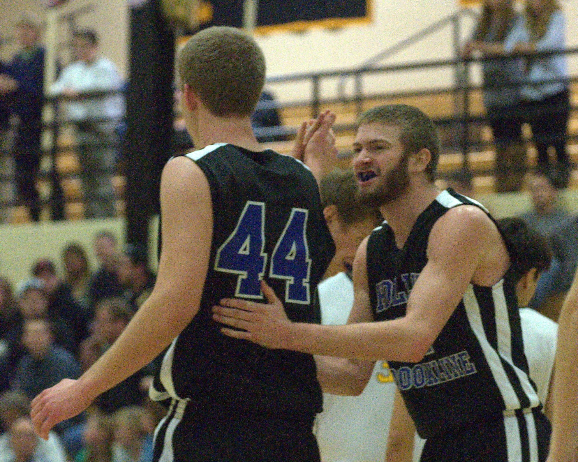 jmHBSHSbball121412 FH21-1