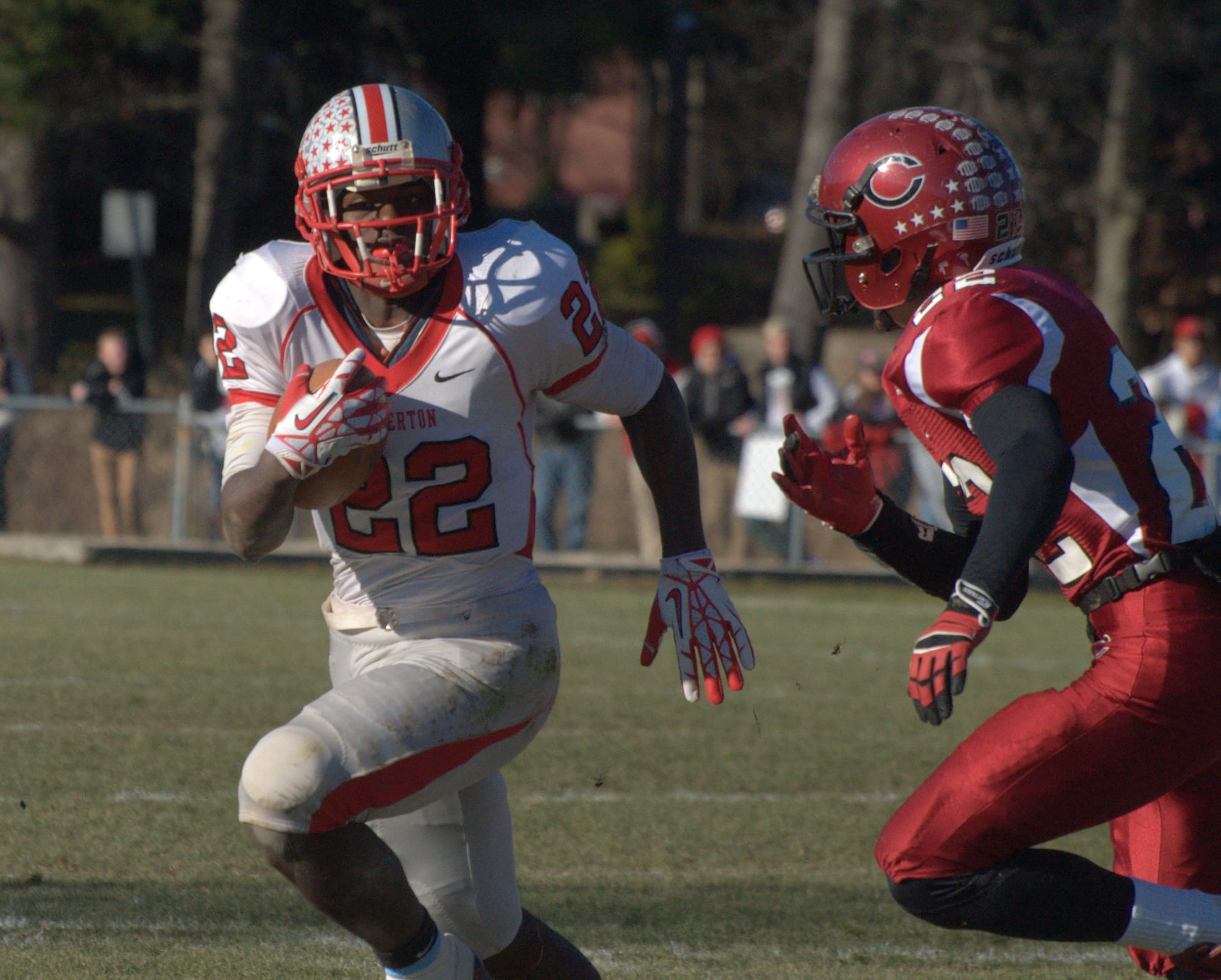 Pinkerton's Manny Latimore tries to turn the corner during Saturday's game.