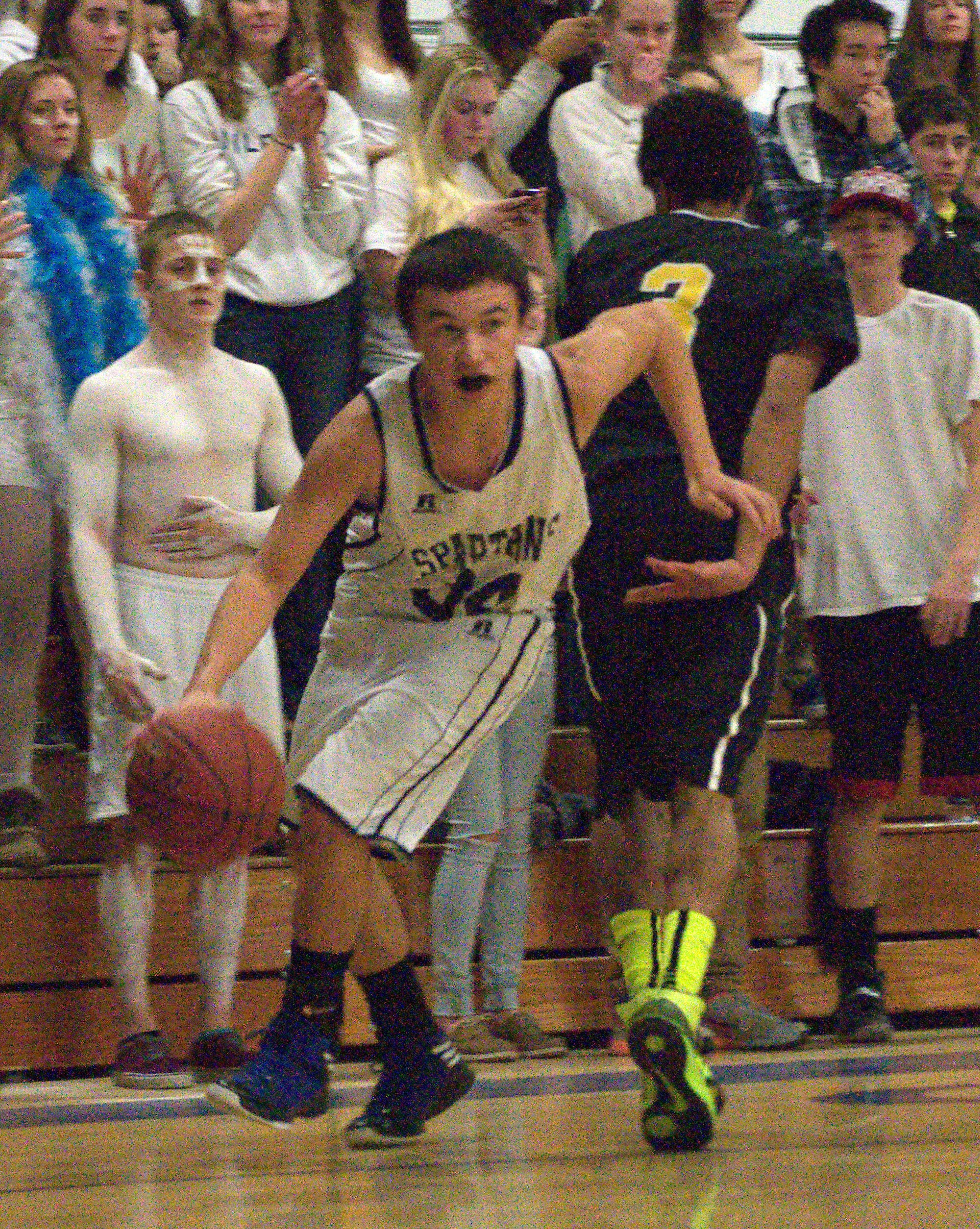 Jordan Delgado had 16 points in Milford's win over Souhegan.