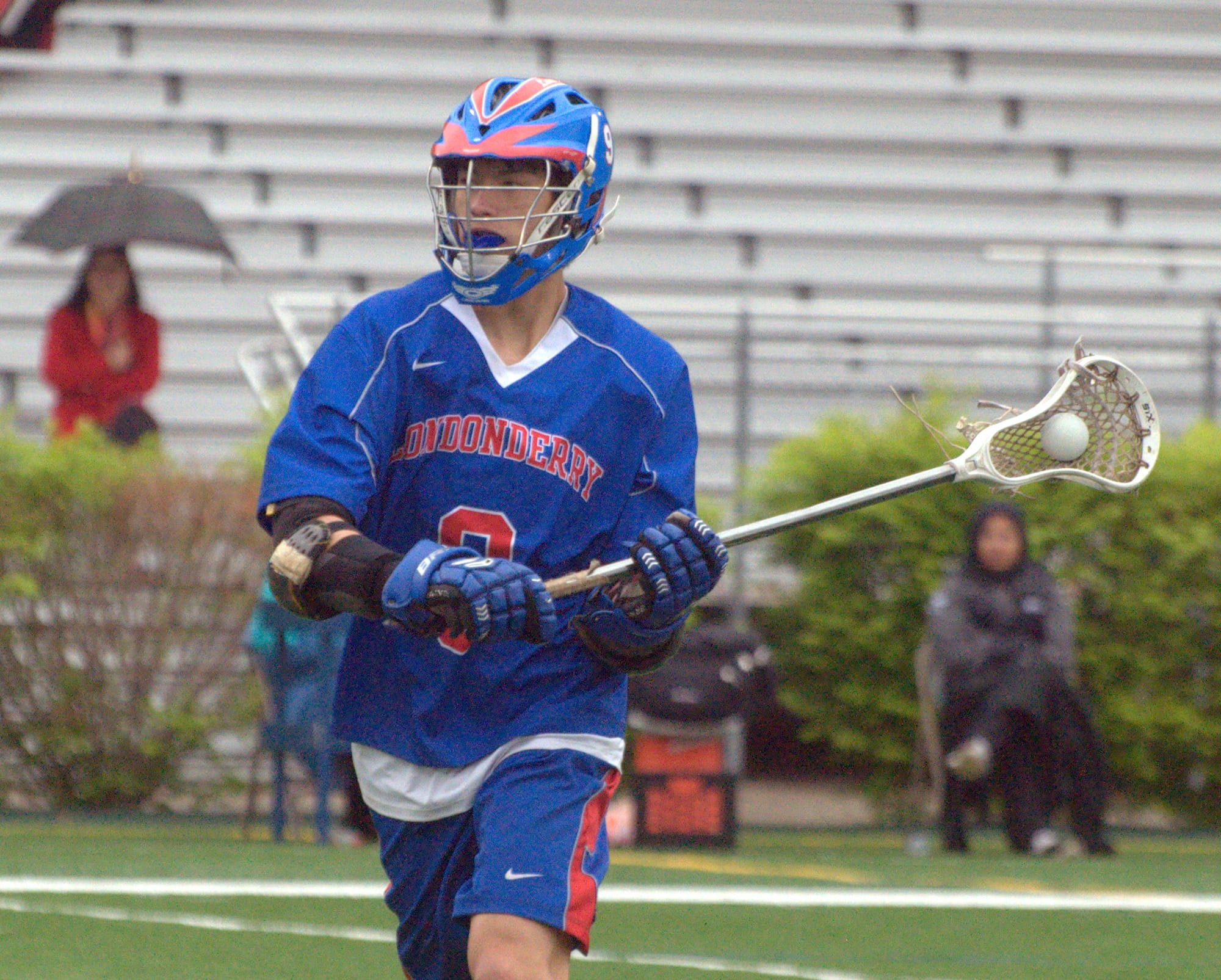 Londonderry's Thomas Cranmer looks for an open teammate.