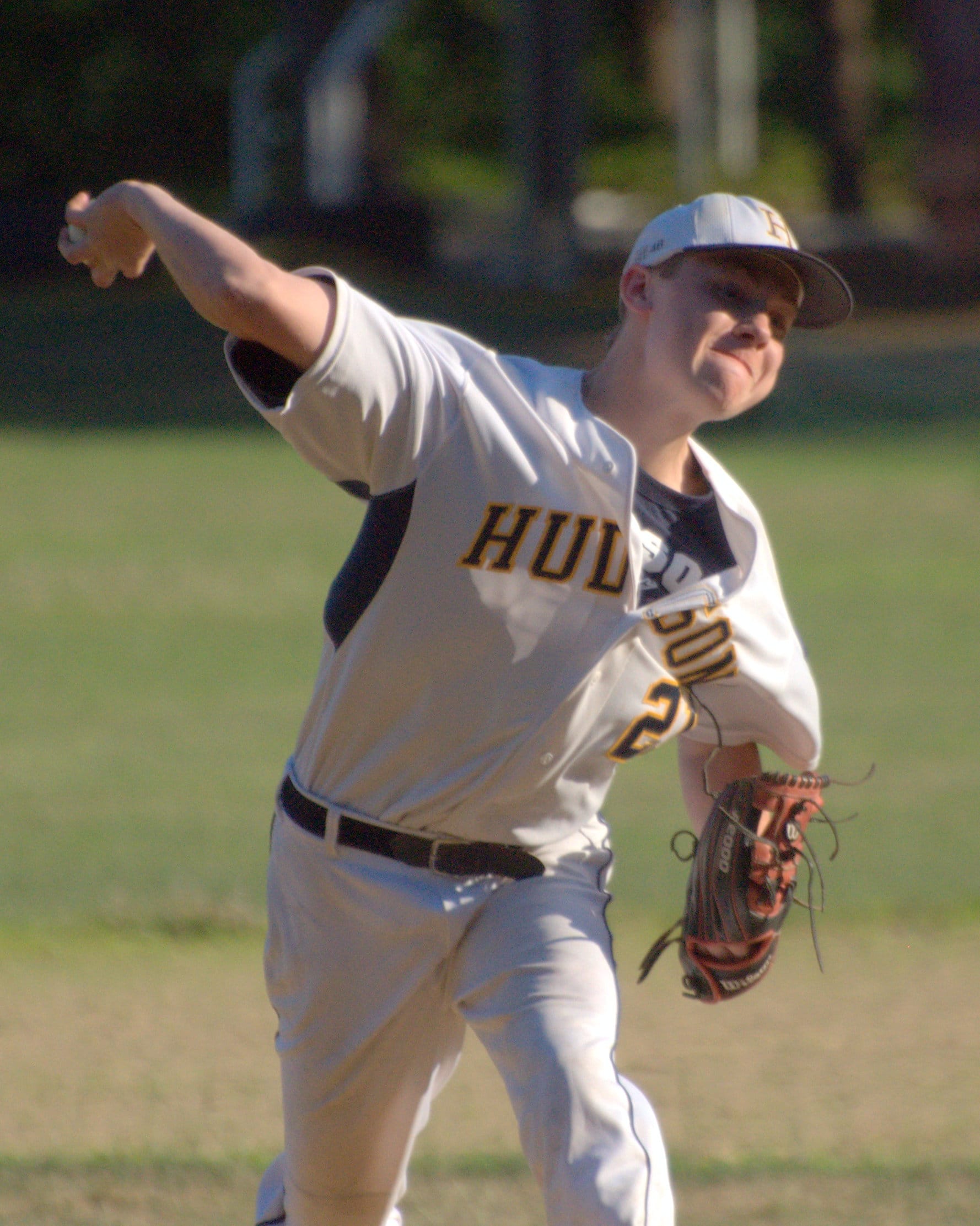 Hudson's Ryan Glendye pitches during Friday's game.
