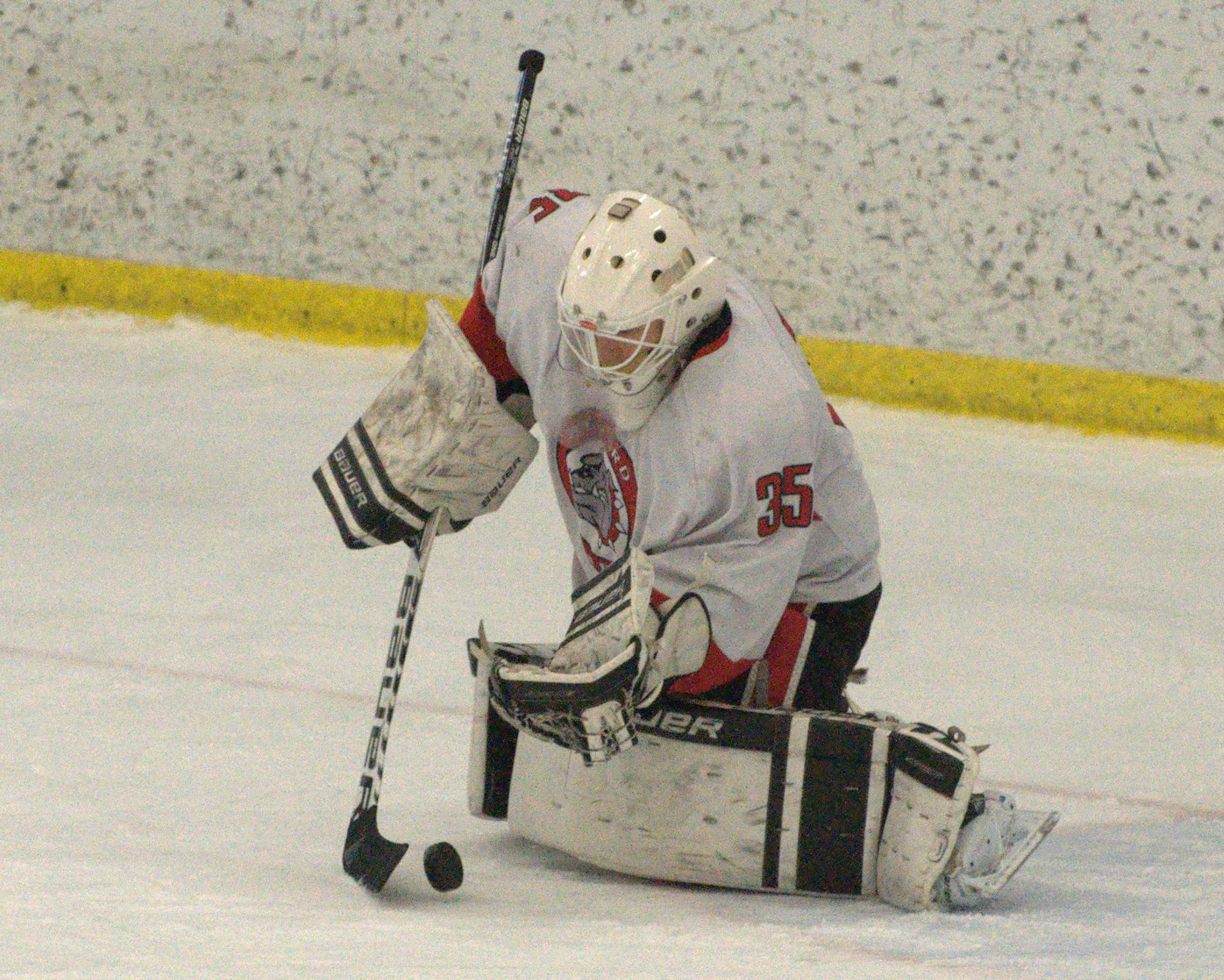 Bedford goalie Alec Lindberg makes a save.