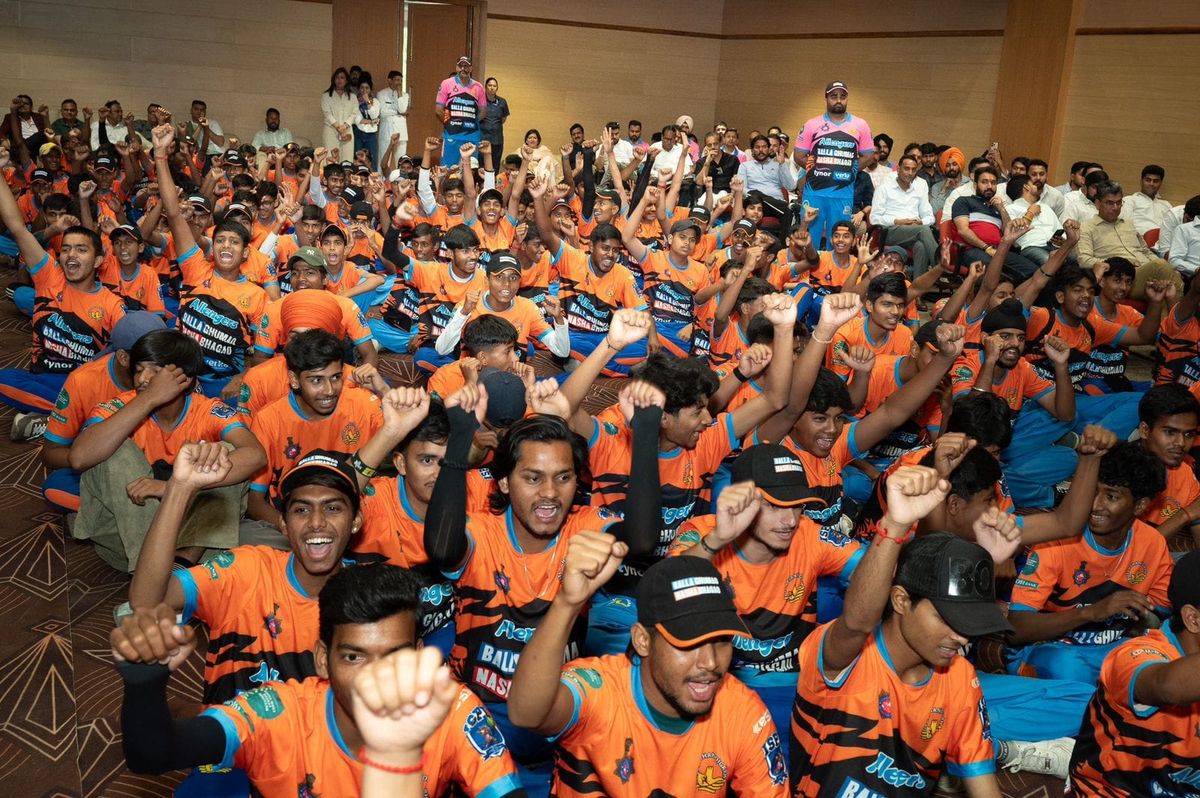 When the Lok Bhawan Echoed - Balla Ghumao, Nasha Bhagao!
