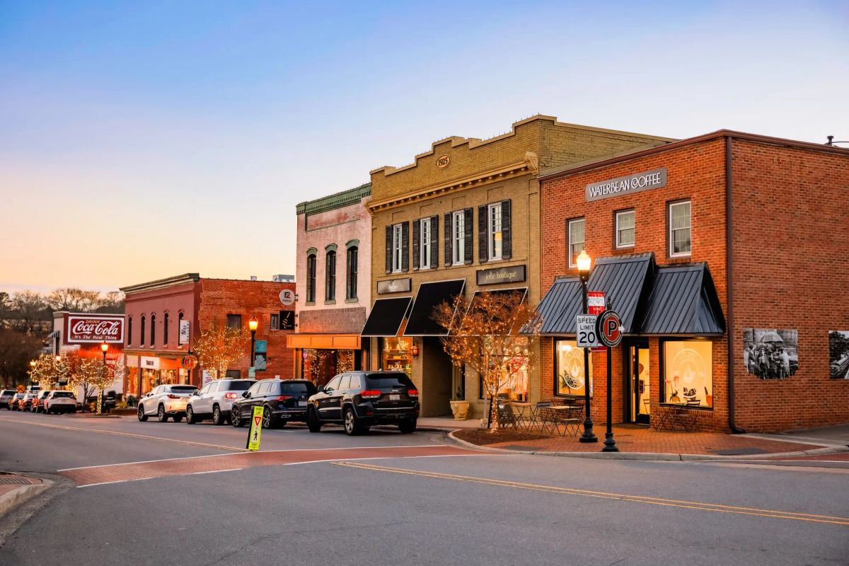 Belmont Continues to Grow as City Leaders Balance Development, Traffic and Small-Town Character