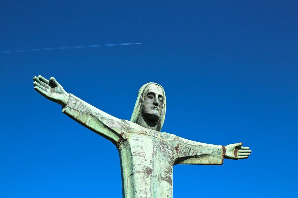 statue-320858_1280