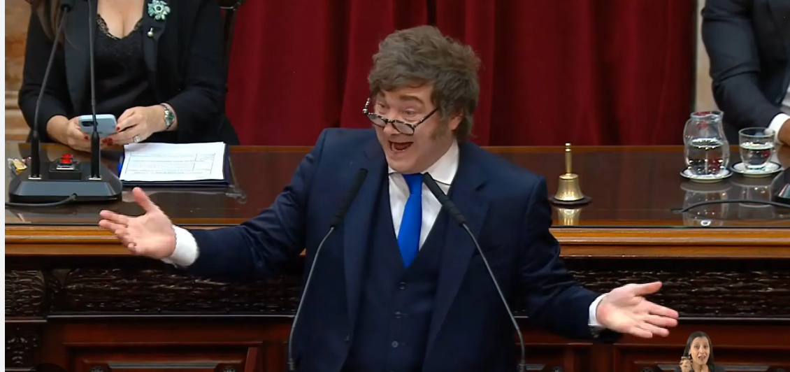 El Gobierno quiere aprovechar la "fiebre mundialista" para aprobar el Súper RIGI en el Congreso