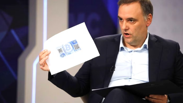 La "confesión" de Adorni: admitió que ocultó plata, su patrimonio creció 42,5% y un video viejo lo contradice