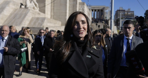 "Lo de Adorni está totalmente de más": el golpe de Villarruel en el acto del Día de la Bandera