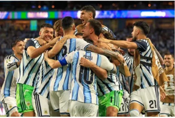 Argentina sufrió como nunca pero clasificó: 3-2 a Cabo Verde en tiempo extra con gol de Cuti Romero en el cierre de la prórroga