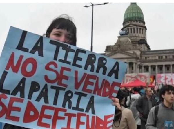 Convocan a una movilización a Tribunales bajo la consigna "Argentina no se vende"
