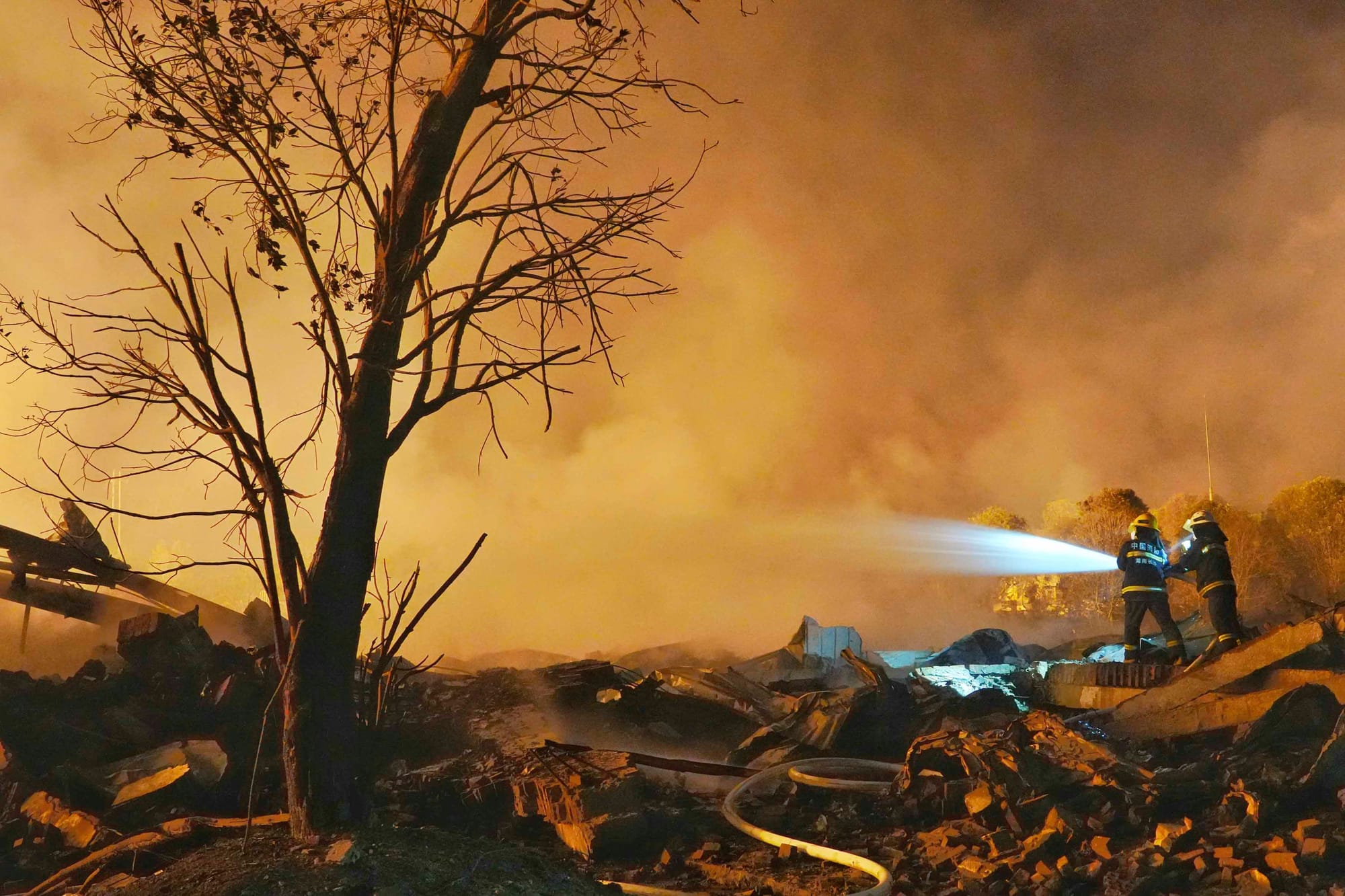花炮之鄉爆炸案：湖南長沙瀏陽市煙花廠事故，26死61傷｜Whatsnew