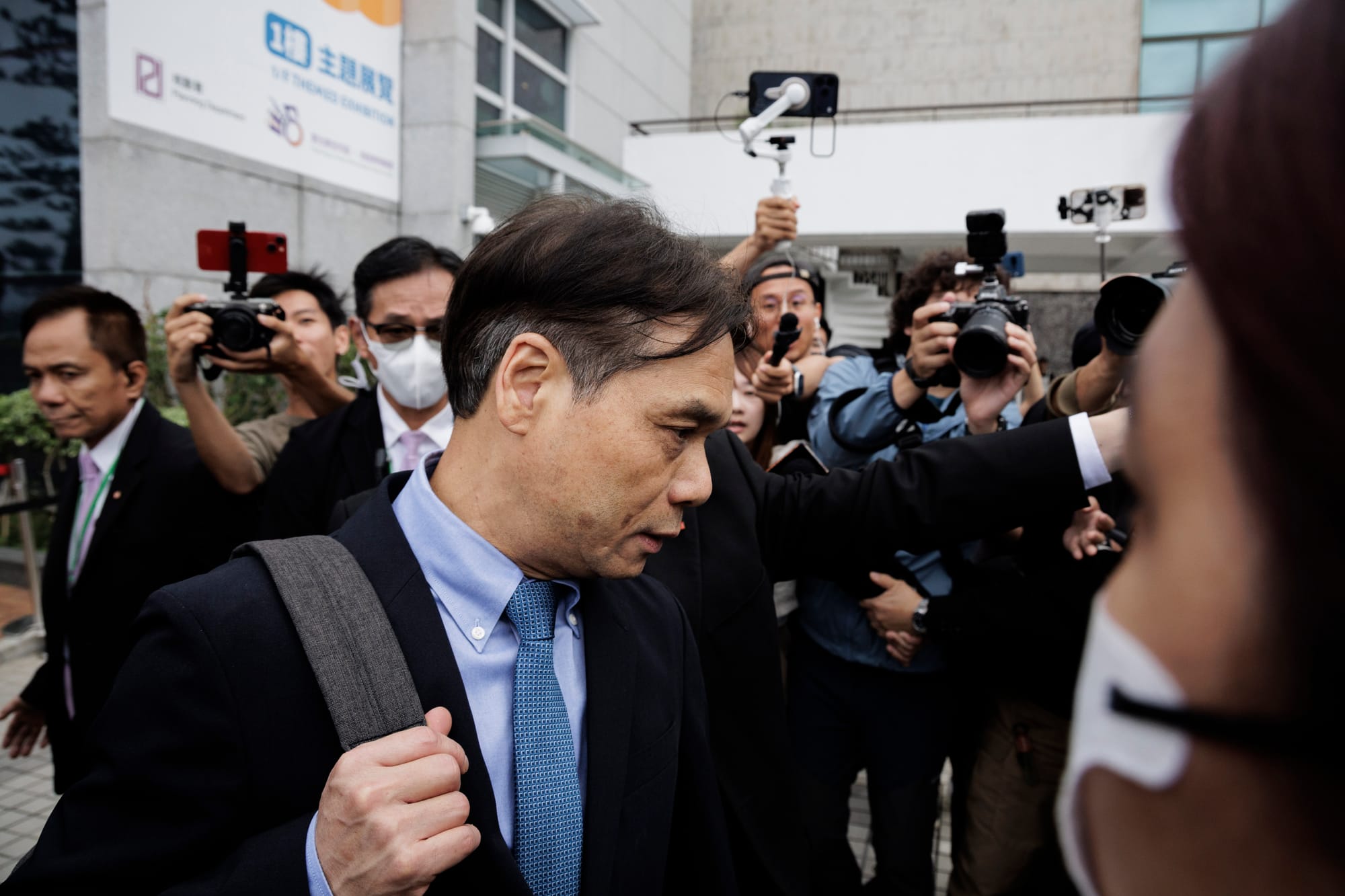 宏福苑大火第四輪聽證會重點：ICU無力察知施工問題，時任總監否認把關不力｜Whatsnew