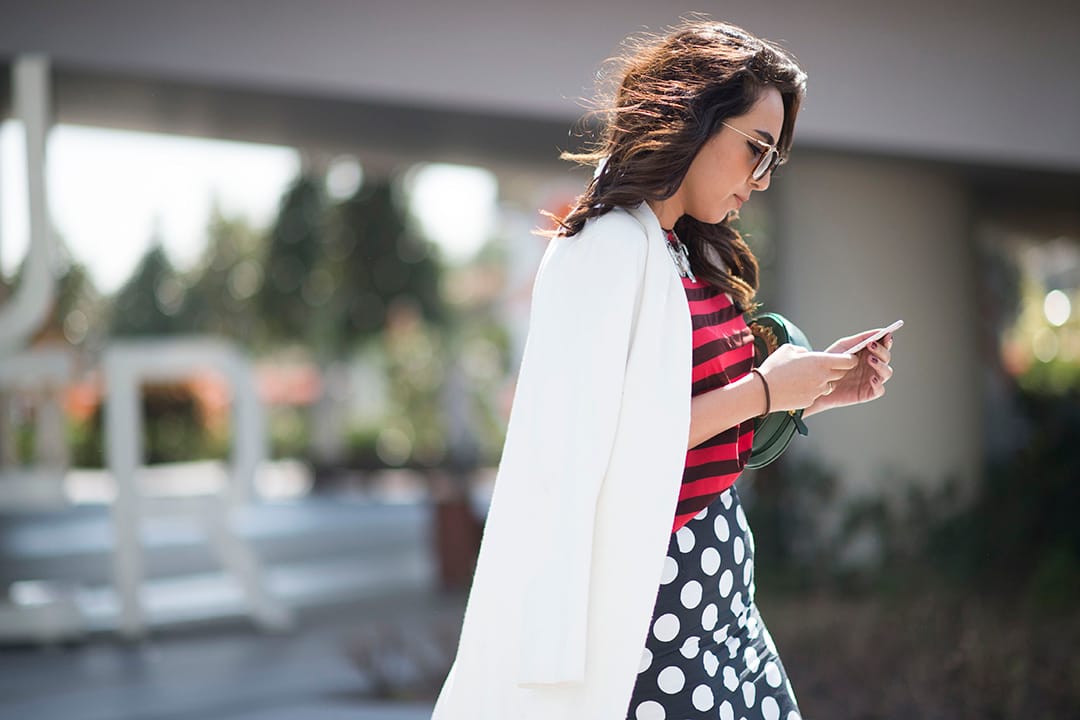 馮應謙:對當前制度的不滿、尋求改變,追求新的思想、意念和理想,也許是橫向思考和喜愛橫紋衣服的人之特色。攝:Timur Emek/GETTY