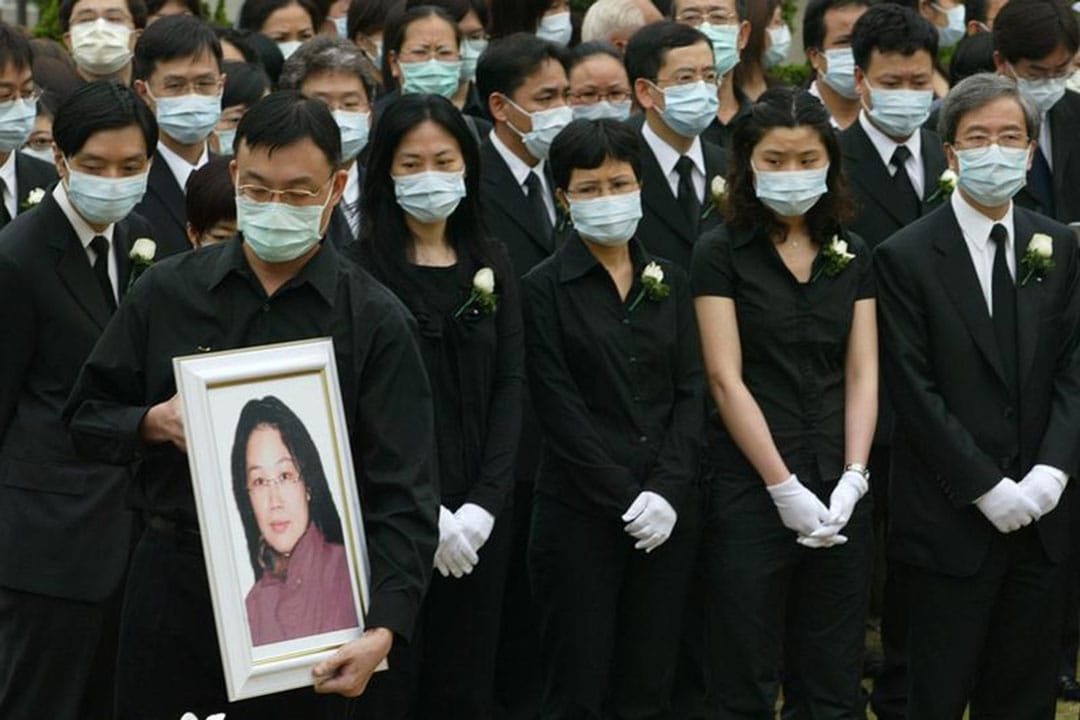 沙士共造成299人死亡，包括8位医护人员。