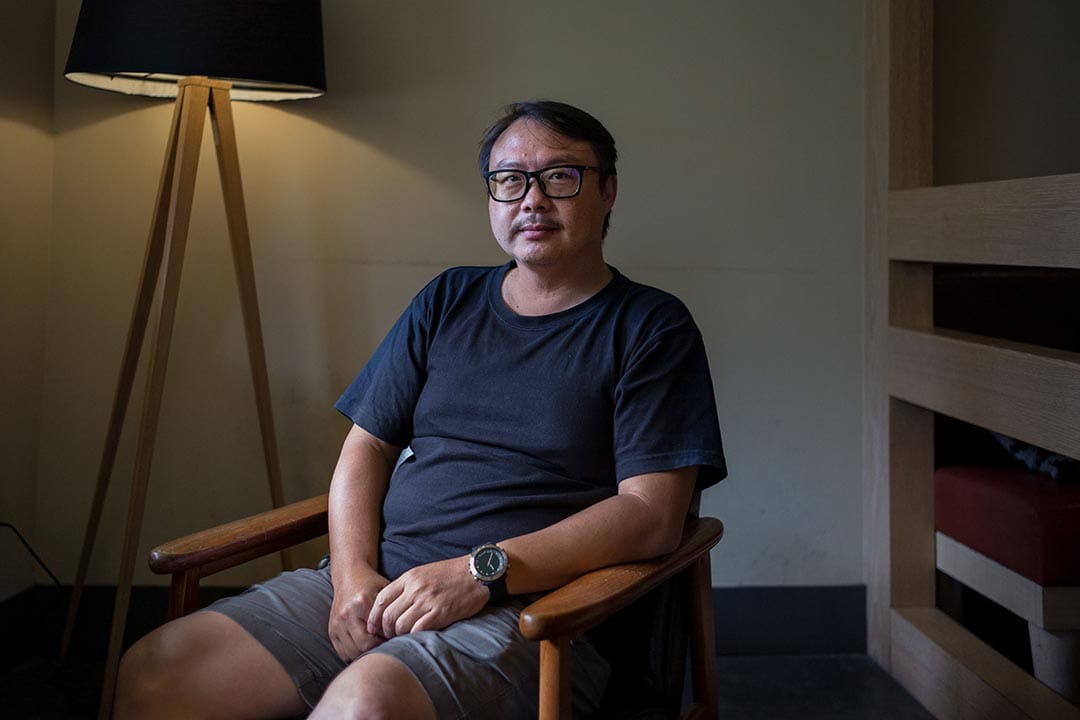 马立群：台湾的新闻摄影目前处于一个停滞的状态，就是，年轻人太少，然后有些老摄影师的退休了－－这是一个青黄不接的阶段。