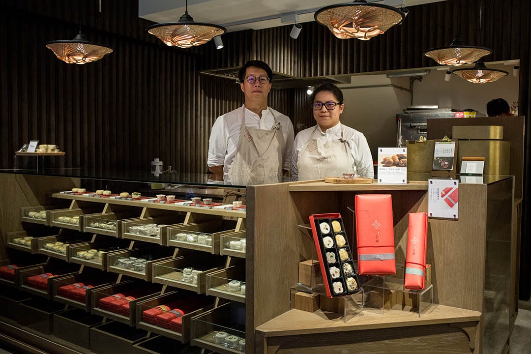 任佳倫與鄭匡佑是南門市場70年老鋪上海合興糕糰店的第三代傳人。