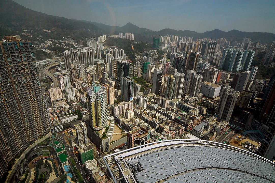 梁锦松指香港年輕人面臨無法上樓、無法向上流、沒法上位的三大發展困難。
