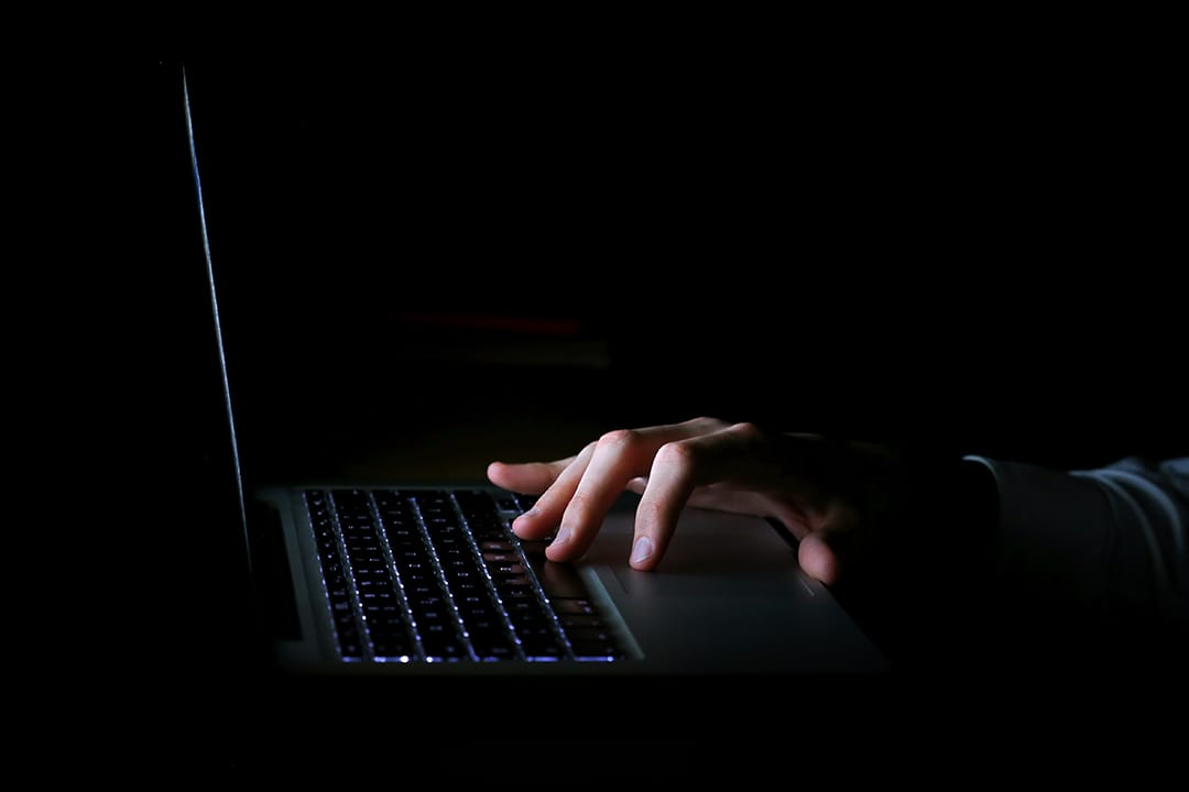 進擊的巨魔：數字空間的械鬥文化