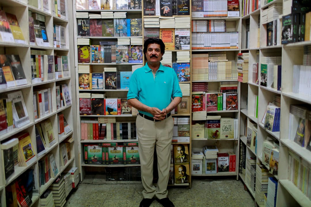 60岁的文具店店主 Sattar Muhsin Ali 觉得特朗普的政策会为中东地区带来正面影响，“特朗普的核心政策是铲除恐怖份子，榨干他们在世界各地的经济支柱，及抑制支持恐怖主义的国家。”