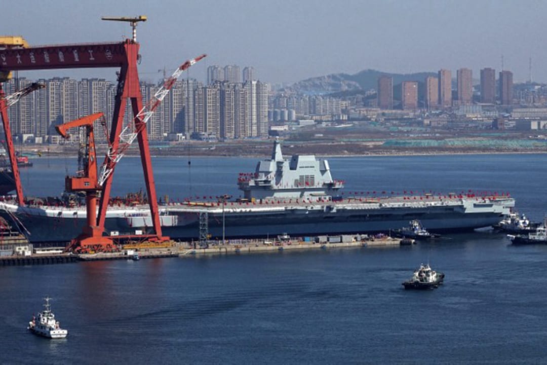 中國首艘國產航空母艦下水，不同於收購後改裝的遼寧號，001A的意義在於中國踏入可持續的航母世代。
