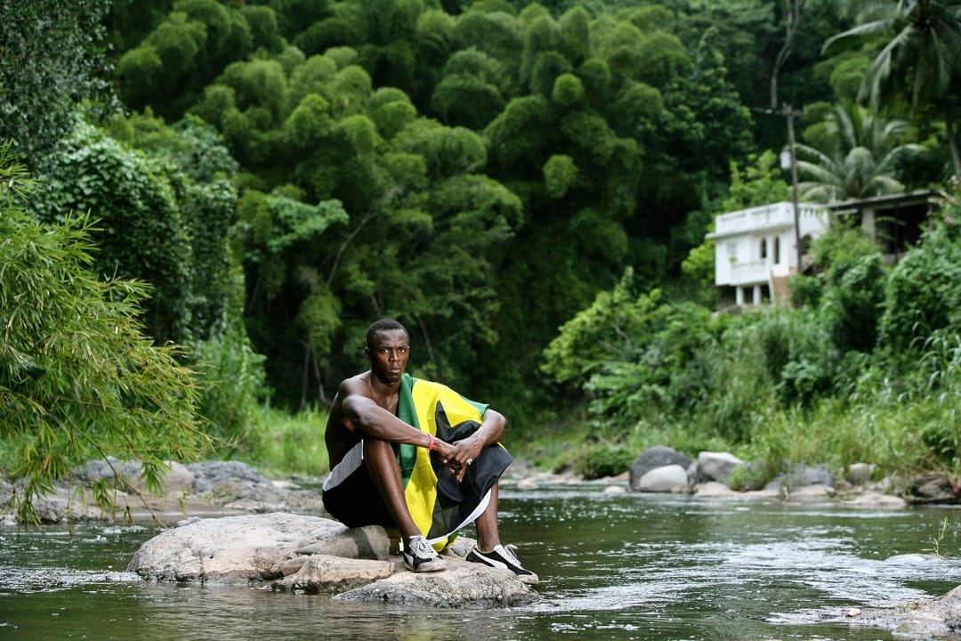 2006年10月19日，保特在家鄉牙買加首都金斯敦拍攝硬照。