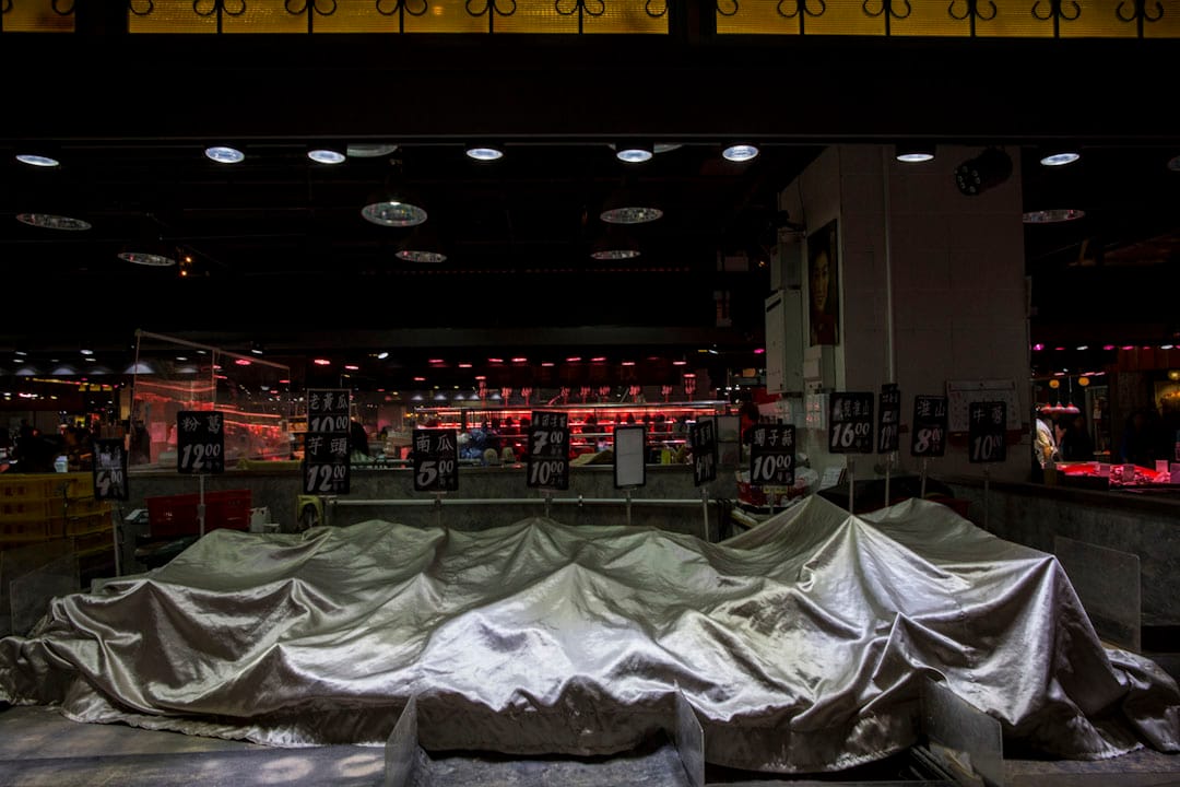 領展十一年，不少舊商戶離場，留下來的問題也得面對高昂租金，物價隨成本上升。