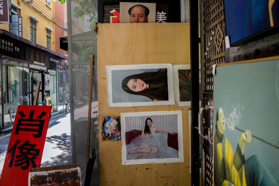 除了國家領導人肖像，也有不少客人訂做自己或家人、朋友的肖像。